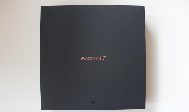 ZTE Axon 7 обзор и распаковка