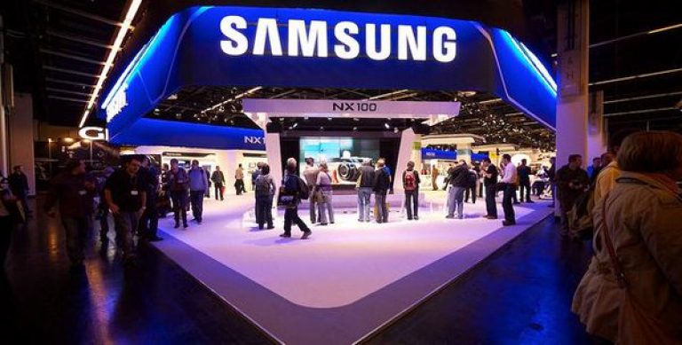 Samsung стала лидером премиального сегмента на рынке смартфонов индии